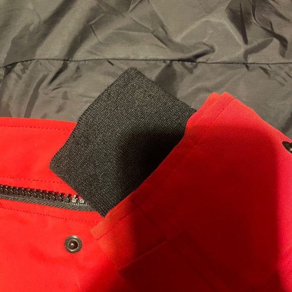 CANADA GOOSE LONG COAT - Picture 7 of 8